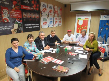 Гости из Белоруссии привезли новые сыры для  пиццы